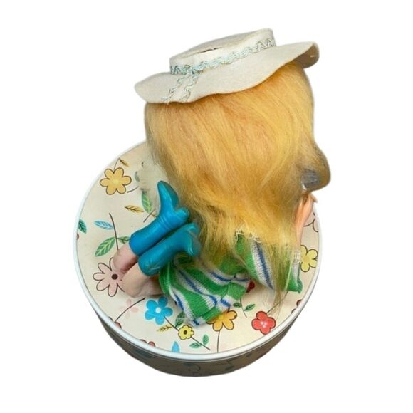 Vintage Kitschy MCM Roman Kogei Girl Stockinette Girl & Dog Music Trinket Box - Picture 2 of 8